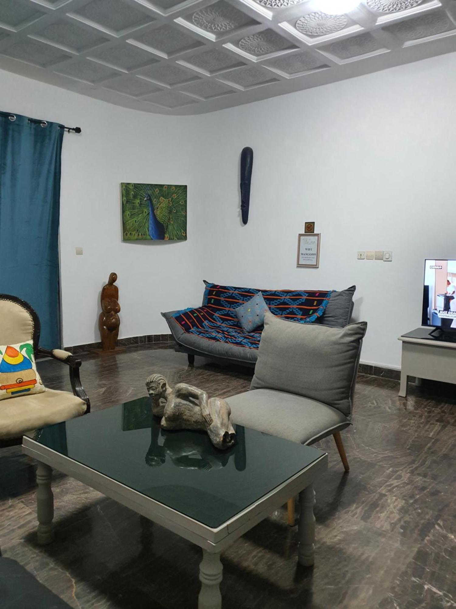 Villa Mango Abiyán Exterior foto